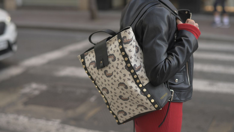 1570009667 dsc0505 con logo