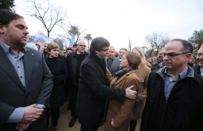 el presidente carles puigdemont con la presidenta del parlament carme forcadell