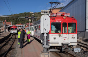 ep archivo varias personas en el anden de la estacion de cotos a 3 de septiembre de 2022 en cotos ep archivo varias personas en el anden de la estacion de cotos a 3 de septiembre de 2022 en cotos