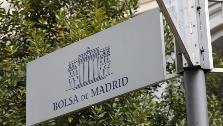 ep cartel colocado en las inmediaciones del edificio de la bolsa de madrid en madrid ep cartel colocado en las inmediaciones del edificio de la bolsa de madrid en madrid