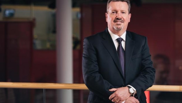 ep dave hazard vice president emeia channel sales operationfujitsu