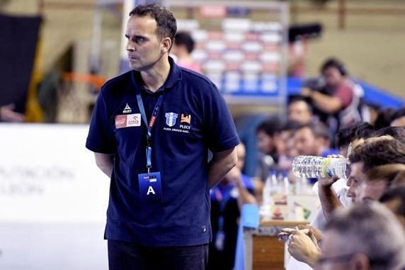 ep el entrenador espanol del orlen wisla plock xavier sabate en un partido ep el entrenador espanol del orlen wisla plock xavier sabate en un partido