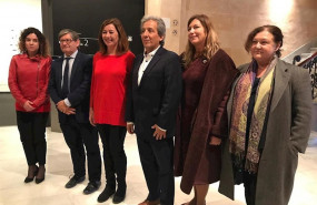 ep el responsable del programa internacional de clima i energia de wwf manuel pulgar y la presidenta