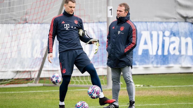 ep flick y neuer durante un entrenamiento del bayern