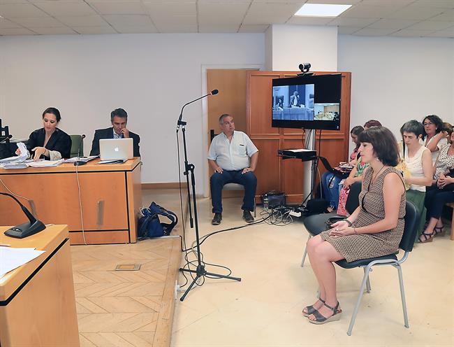 Juana Rivas declara en el juicio por la supuesta sustracción de sus hijos | POOL ep juana rivas declarajuiciola supuesta sustraccionsus hijos