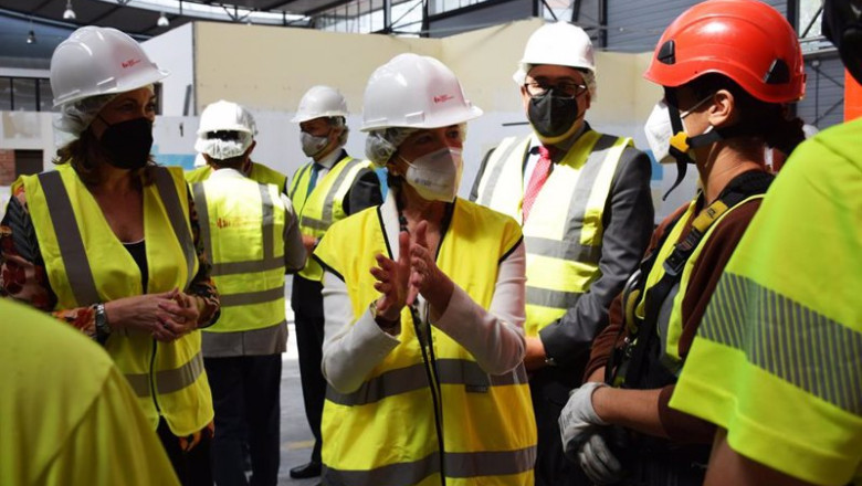 ep la ministra de educacion isabel celaa durante su visita a las instalaciones a un centro de