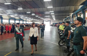 ep la secretaria de estado de seguridad ana botella pasa revista a miembros de la guardia civil en