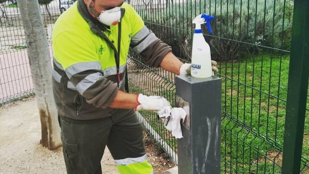 ep labores de limpieza y desinfeccion en los jardines infantiles y zonas de descanso de joven futura