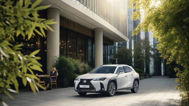 ep lexus lanza su crossover ux hibrido con motor de 199 cv desde 41750 euros en espana