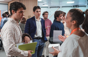 estudiantes en el xxi foro de empleo