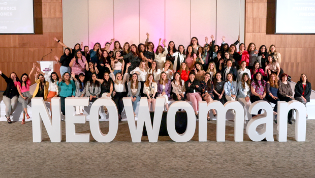 neowoman 