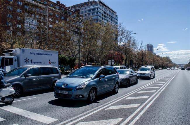 coches transito castellana trafico contaminacion madrid