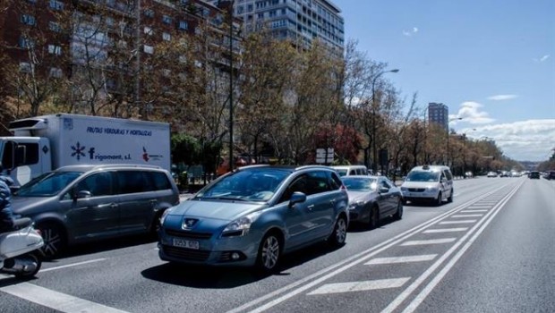 coches transito castellana trafico contaminacion madrid