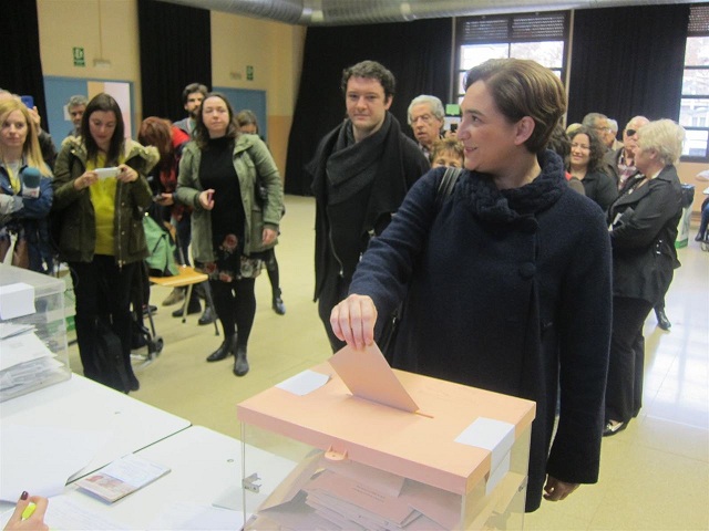 COLAU VOTO ELECCIONES