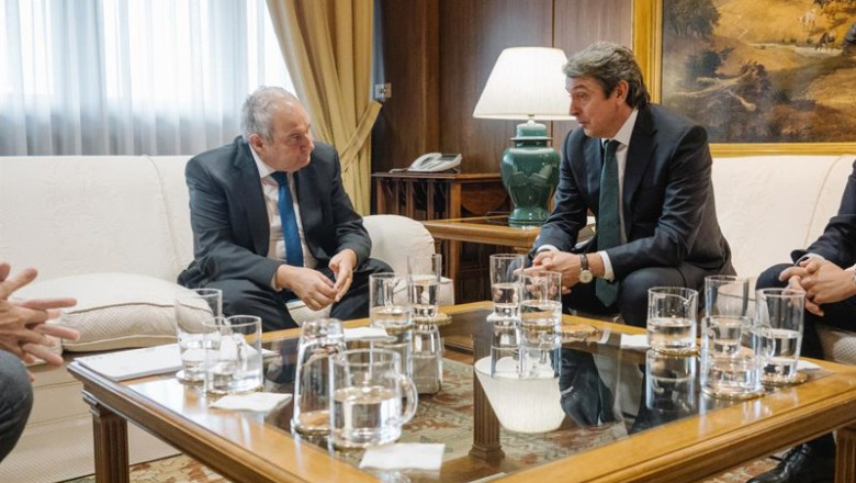 ep archivo   de izquierda a derecha el ministro de industria y turismo jordi hereu y el presidente