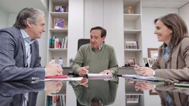 ep archivo   los coordinadores del programa electoral del partido popular inigo de la serna y carmen