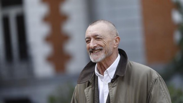 ep arturo perez-reverte presentanuevo libroperros durosbailan