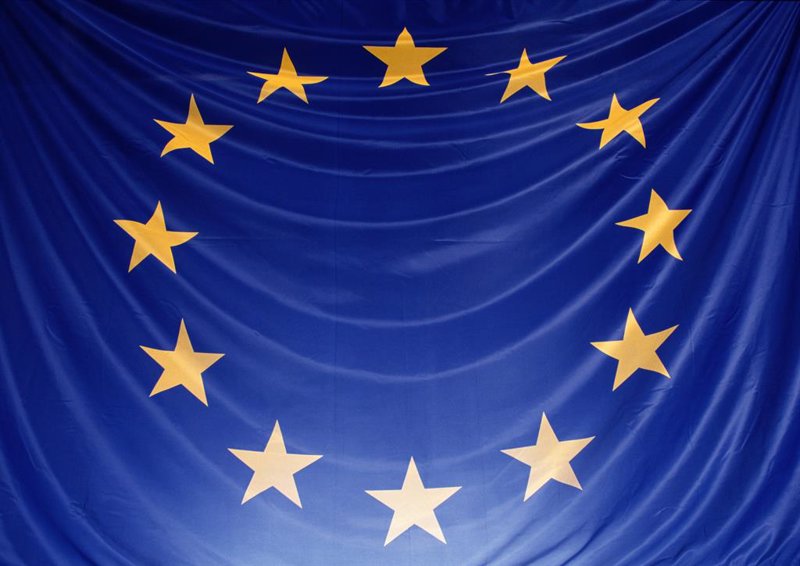 https://img.s3wfg.com/web/img/images_uploaded/7/7/ep_bandera_europea.jpg