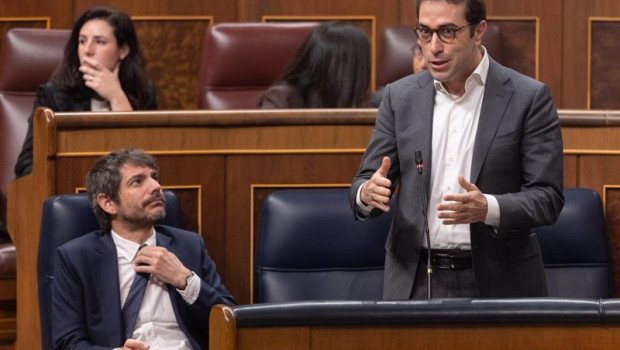 ep el ministro de economia carlos cuerpo interviene durante una sesion de control al gobierno en el