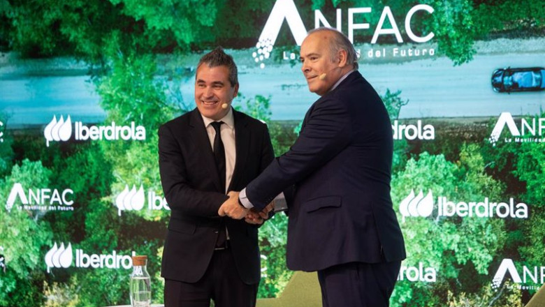 ep el presidente de anfac josep maria recasens i y el ceo de iberdrola espana mario ruiz tagle d ep el presidente de anfac josep maria recasens i y el ceo de iberdrola espana mario ruiz tagle d