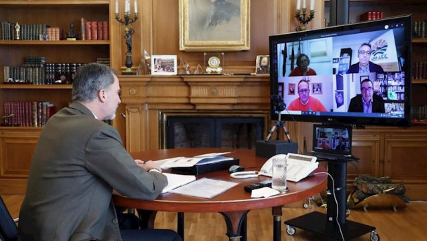 ep el rey conversa por videoconferencia con el sector agricola extremeno