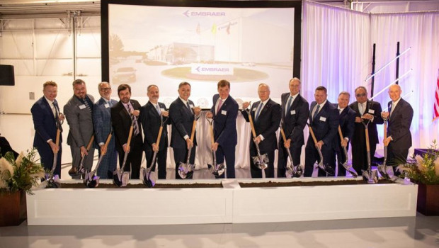 ep embraer inicia la construccion de su nuevo centro de mantenimiento en eeuu con inversion de hasta
