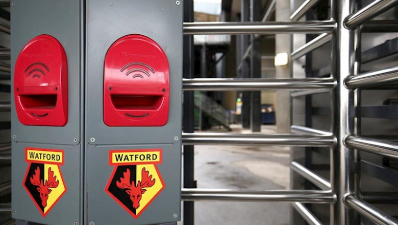 ep imagen de los tornos de entrada de vicarage road estadio del watford ep imagen de los tornos de entrada de vicarage road estadio del watford