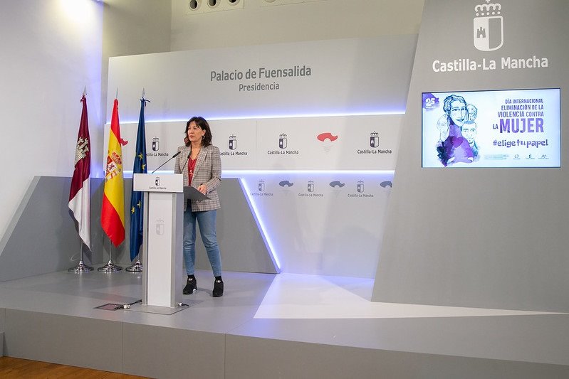 ep la consejera portavoz y de igualdad blanca fernandez en rueda de prensa ep la consejera portavoz y de igualdad blanca fernandez en rueda de prensa