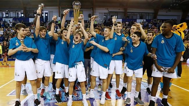 El Real Madrid conquista su sexta Minicopa consecutiva tras batir al Iberostar | ACB MEDIA ep real madrid conquistasexta minicopa consecutivabatiriberostar