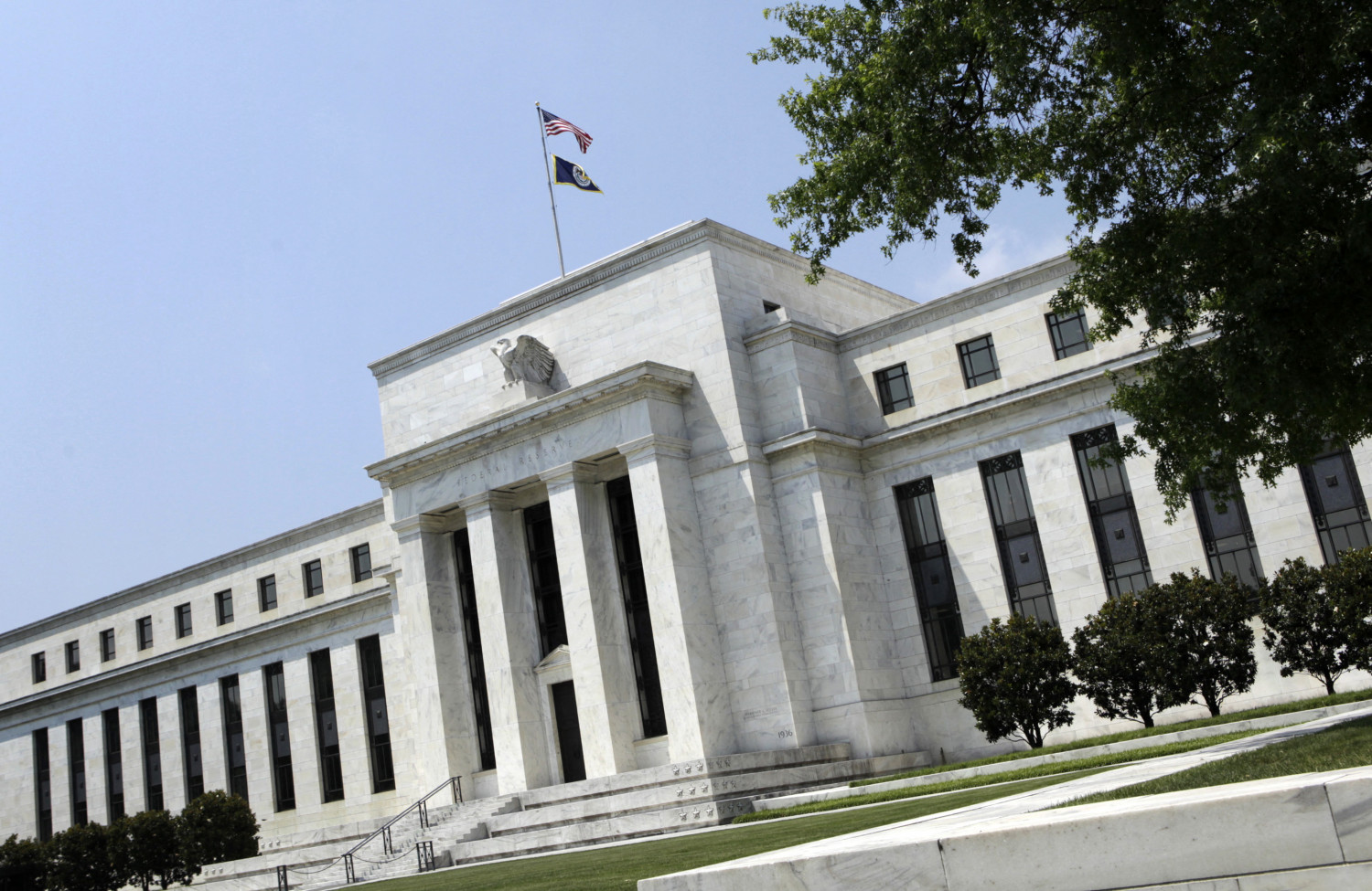 Goldman Sachs prevé que la Fed subirá los tipos de interés cuatro veces en 2022