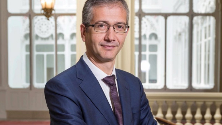 ep archivo   el gobernador del banco de espana pablo hernandez de cos en la foto que acompana a la