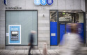 Sabadell culmina la venta de TSB a Santander por 3.300 millones y pagar&aacute; un dividendo extraordinario el 29 de mayo