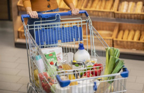 ep archivo   un 52 de la compra de las familias espanolas es de productos de marca propia de