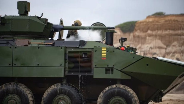 ep archivo un blindado anfibio tipo acv 30 ep archivo un blindado anfibio tipo acv 30