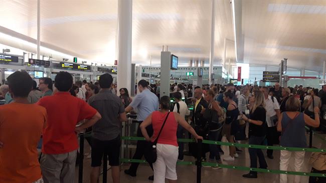 ep colaslos controlesseguridadaeropuertoprat
