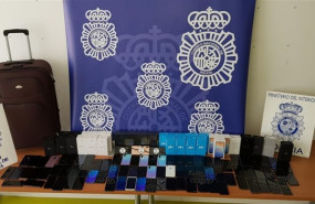 ep detenidos 20 aluniceros por desvalijar 32 tiendas de telefonia en ciudades de toda espana