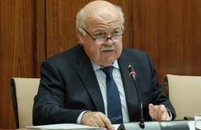 ep el consejero de salud y familias jesus aguirre comparece en comision parlamentaria foto de