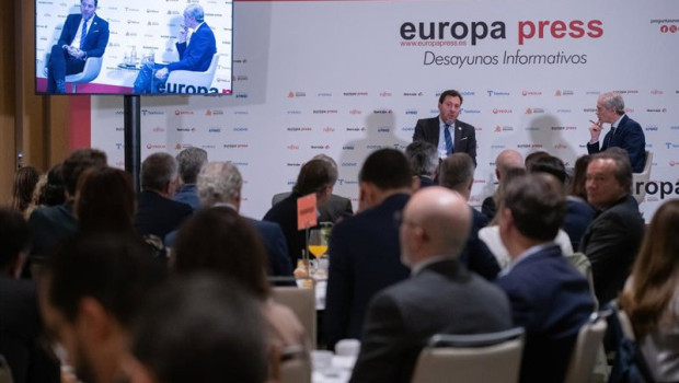 ep el ministro de transportes y movilidad sostenible oscar puente y el director de europa press