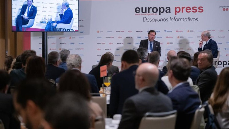 El ministro de Transportes y Movilidad Sostenible, Óscar Puente | Fernando Sánchez - Europa Press ep el ministro de transportes y movilidad sostenible oscar puente y el director de europa press