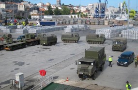ep embarcanvigo vehiculos militaresuna operacionla otan