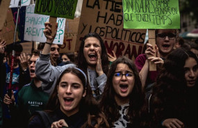 ep estudiantes durantemanifestacionclimapasado 24mayobarcelona
