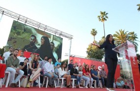 ep la alcaldesaparis anne hidalgo enmitinpedro sanchez