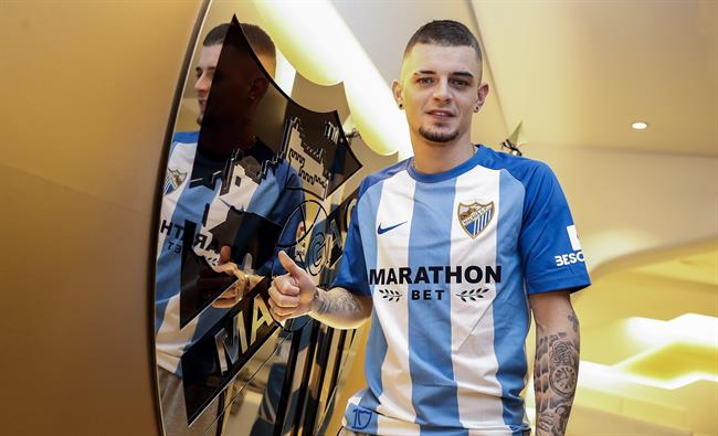 El Málaga hace oficial la incorporación del belga Lestienne | PEPE ORTEGA ep malagaoficialincorporacionbelga lestienne
