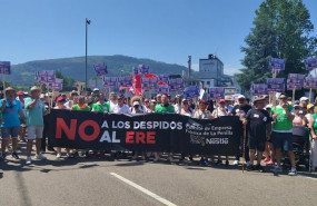 ep miles de personas marchan en cayon en contra del ere en nestle la penilla se defiende