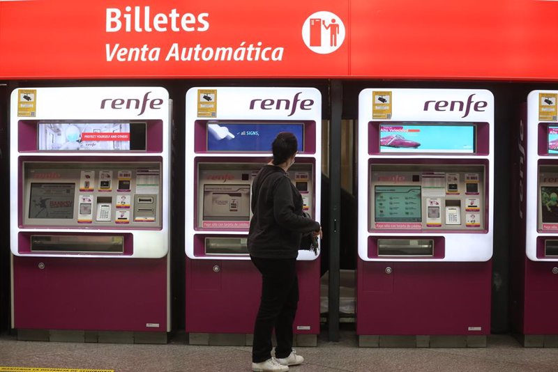 Transportes informa que se han expedido 1,5 millones de abonos gratuitos de Renfe