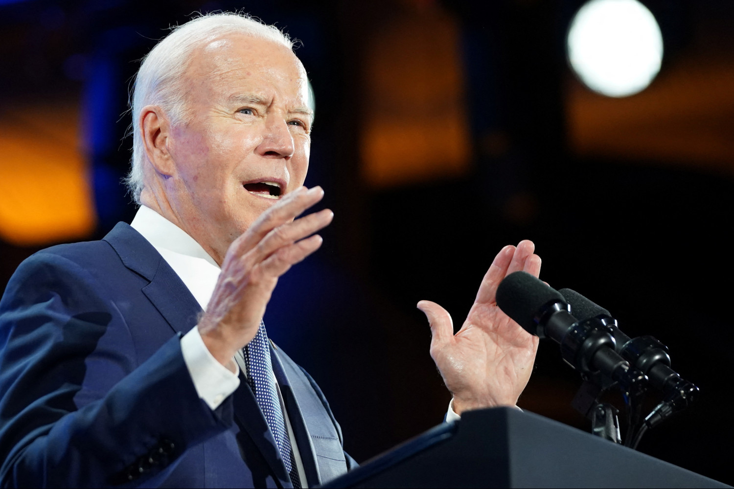 le president americain joe biden prononce un discours a san francisco en californie 20231207073322 