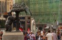 puerta del sol gente en torno al oso madrid espa a 2015 puerta del sol gente en torno al oso madrid espa a 2015