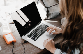 1633613724 outbrain01travel