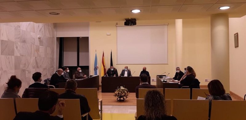 ep alcaldes y sindicatos en una reunion por el futuro de siemens gamesa en as somozas a coruna