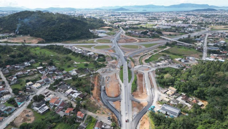 ep archivo   arteris abertis inaugura la gran circunvalacion de florianopolis brasil con una